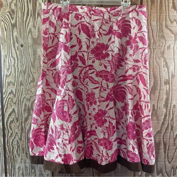 Old Navy Floral Skirt 🌺🌷🌸 - Picture 3 of 5